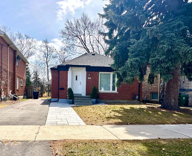 Detached at 99 Park Home Avenue, Toronto, ON M2N 1W7, Toronto C07