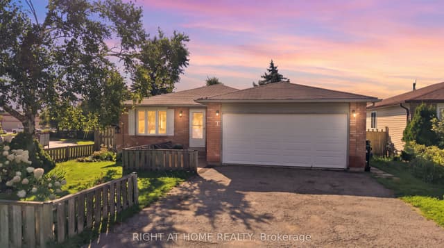 Detached at 1 Argyle Road, Barrie, ON L4N 6P9