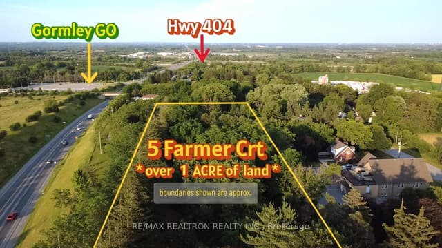 Detached at 5 Farmer Court, Richmond Hill, ON L4E 1A2