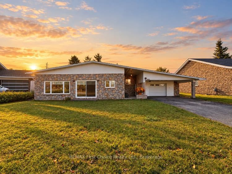 123 Albany Place