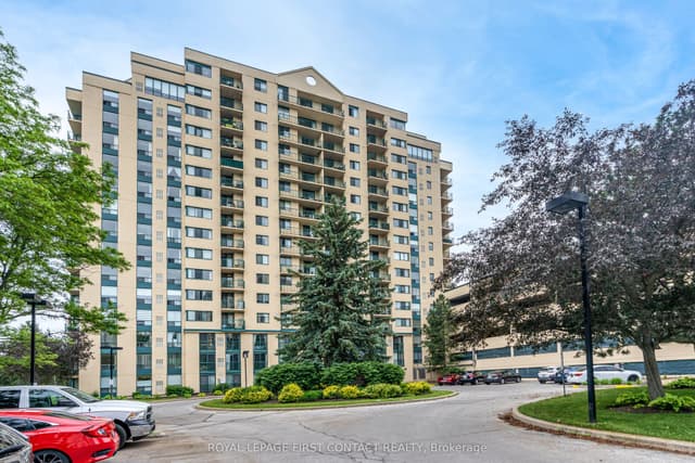 Condo Apartment at 75 Ellen Street 1504, Barrie, ON L4N 7R6