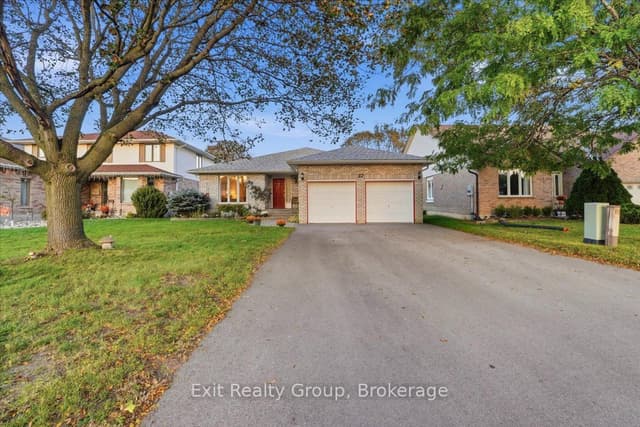Detached at 27 Dungannon Drive, Belleville, ON K8P 5E7