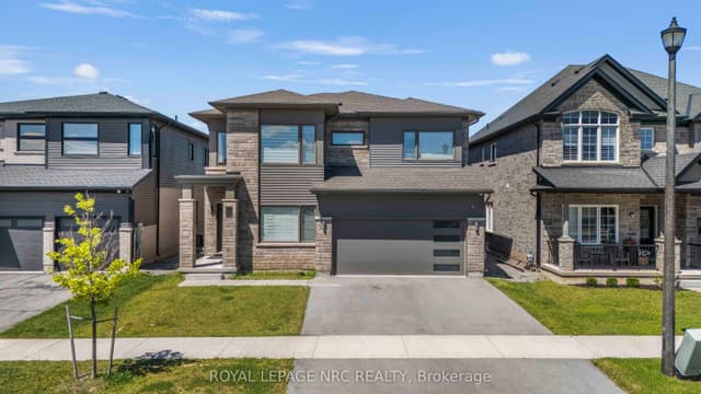 Detached at 12 Swan Avenue, Pelham, ON L0S 1E6