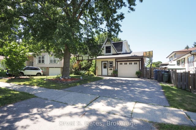 Detached at 3 Queensdale Crescent, Guelph, ON N1H 6W4