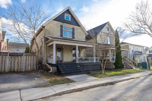 Detached at 20 VICTORIA Street, St. Thomas, ON N5R 2E5