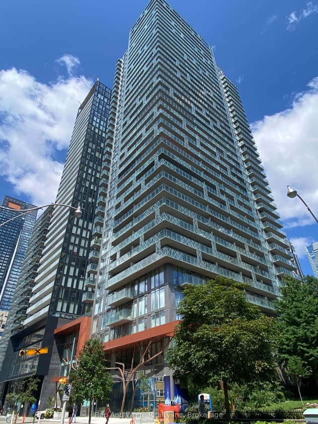 Condo Apartment at 50 Wellesley Street E 3207, Toronto, ON M4Y 0C8, Toronto C08