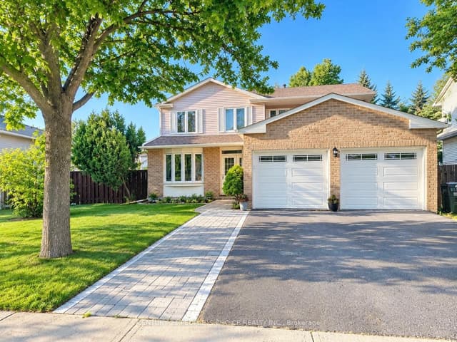 Detached at 6063 Farmstead Lane, Mississauga, ON L5N 2Y9