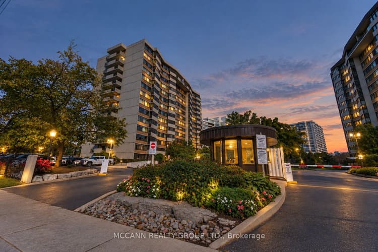1201 Steeles Avenue