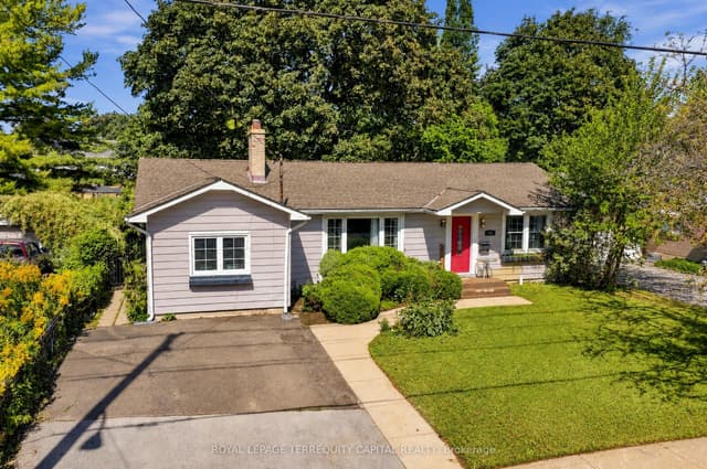 Detached at 359 Linwell Road, St. Catharines, ON L2M 2P1