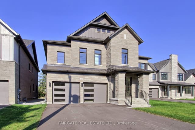 Detached at 124 William Street, Whitchurch-Stouffville, ON L4A 1B3