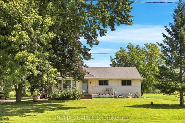 Detached at 2724 8 Side Road, Burlington, ON L7P 0E6