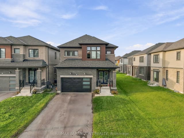 Detached at 110 Sunflower Crescent, Thorold, ON L3B 0E9