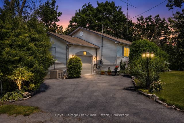 Detached at 2 Ideal Point Road S, Kawartha Lakes, ON K0M 1A0