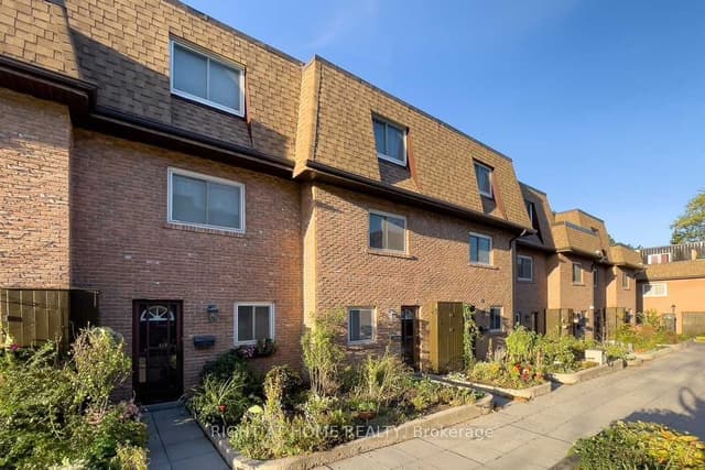 Condo Townhouse at 20 Hainford Street 2, Toronto, ON M1E 4Y5, Toronto E10