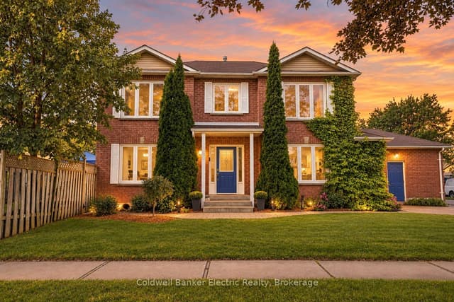 Detached at 40 Stephen Avenue, Clarington, ON L1E 1Z1