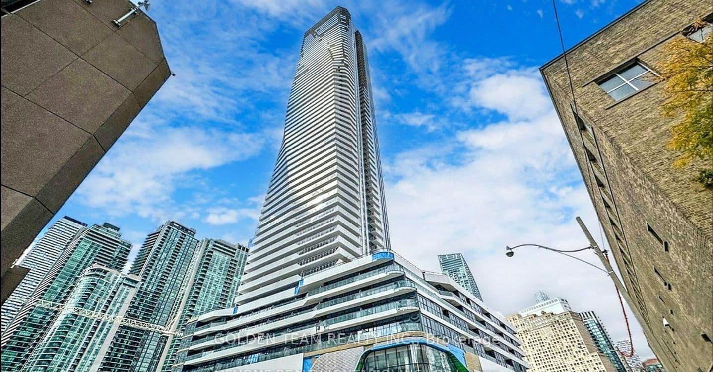 Suite 2507 · Floor 25, Unit 2507 · 28 Freeland St