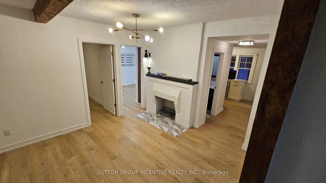 Detached at 233 Ellerslie Avenue MAIN, Toronto, ON M2N 1Y3, Toronto C07