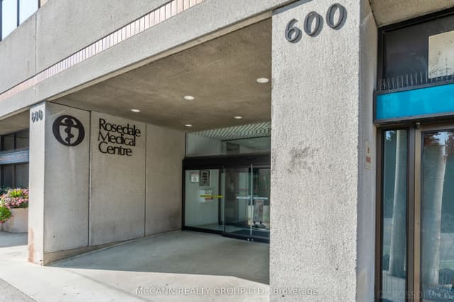 Office at 600 Sherbourne Street 502, Toronto, ON M4X 1W4, Toronto C08