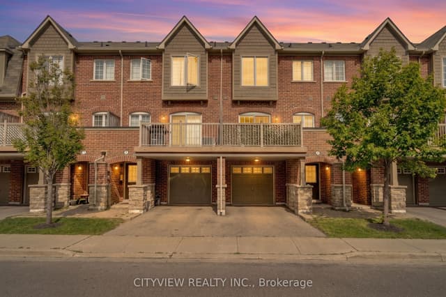 Condo Townhouse at 3170 Boxford Crescent 5, Mississauga, ON L5M 0X1