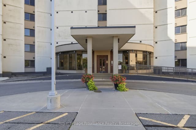 Condo Apartment at 2 South Front Street 401, Belleville, ON K8N 5K7
