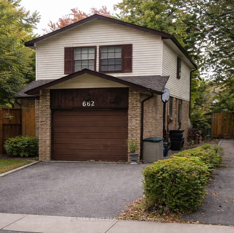 662 Balsam Crescent