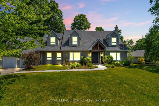 Detached at 163 Confederation Street, Halton Hills, ON L7G 4S8