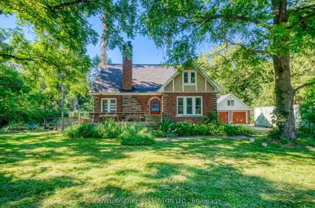 Detached at 1853 Governors Road, Hamilton, ON L9H 5E3