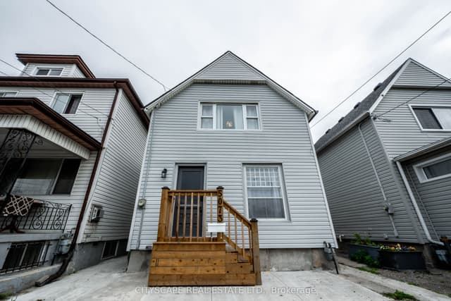 Detached at 5073 Kitchener Street, Niagara Falls, ON L2G 1B1