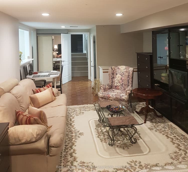 3323 Queen Frederica Drive