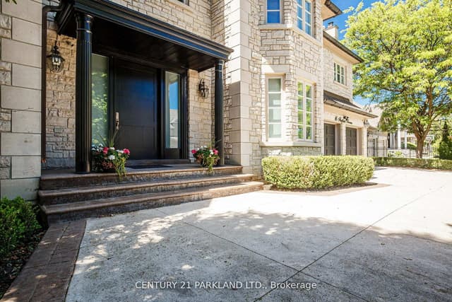 Detached at 16 Flatbush Avenue, Vaughan, ON L4L 8K3