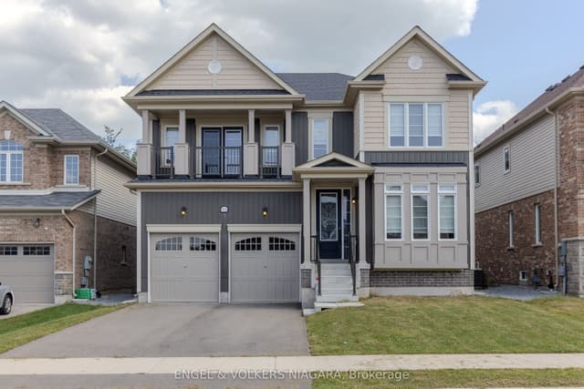 Detached at 9218 White Oak Avenue, Niagara Falls, ON L2G 0E9