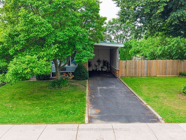 Detached at 154 Luscombe Street, Hamilton, ON L9A 2K3