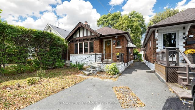 Detached at 13 Tenth Street, Toronto, ON M8V 3E7, Toronto W06