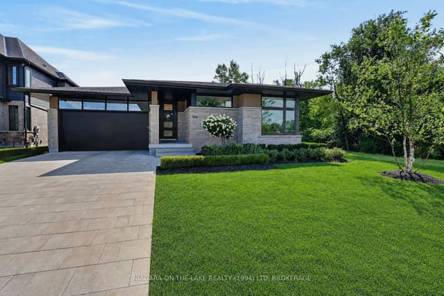 Detached at 256 Clare Avenue, Welland, ON L3C 7M7