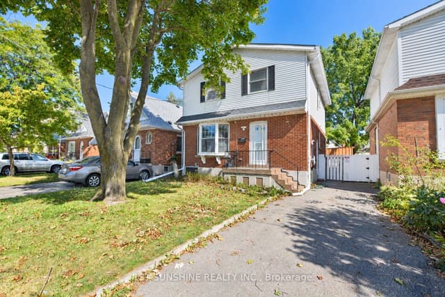 Detached at 22 Parkside Drive, Hamilton, ON L8S 3Y1