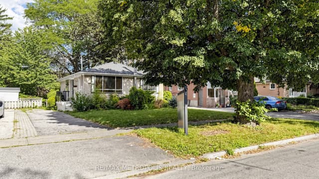 Detached at 139 Pandora Circle, Toronto, ON M1H 1V8, Toronto E09