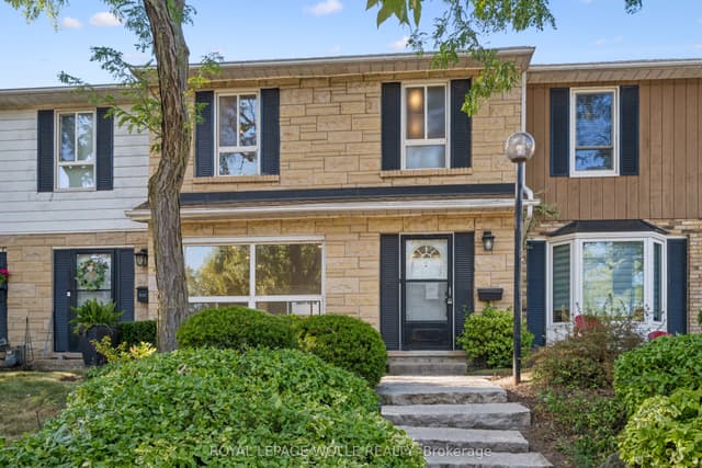 Condo Townhouse at 5475 Lakeshore Road 107, Burlington, ON L7L 1E1