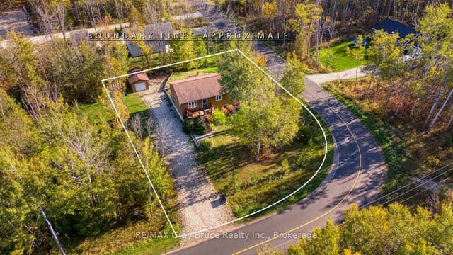 Detached at 104 Maple Drive, Northern Bruce Peninsula, ON N0H 1Z0