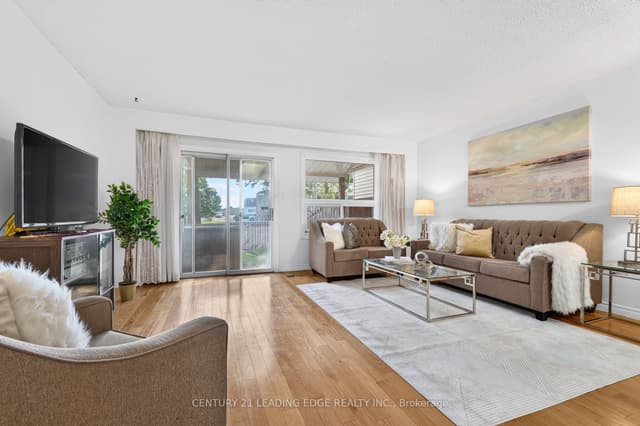 Att/Row/Townhouse at 58 Valdor Drive, Toronto, ON M1V 1R4, Toronto E07