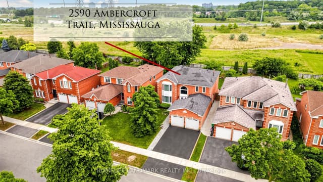 Detached at 2590 Ambercroft Trail, Mississauga, ON L5M 4K3