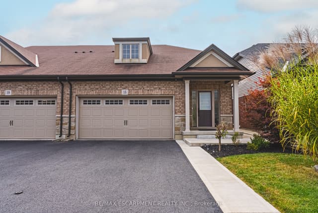 Att/Row/Townhouse at 15 Kopperfield Lane, Hamilton, ON L0R 1W0