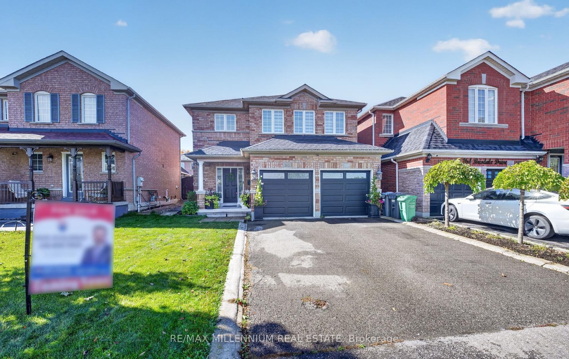 262 Brisdale Dr W