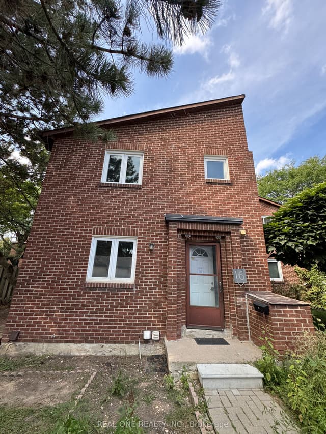 Condo Townhouse at 72 Dusay Place 16, Toronto, ON M1W 2N2, Toronto E05