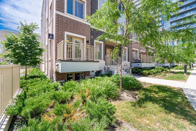 Condo Townhouse at 11 Honeycrisp Crescent 13, Vaughan, ON L4K 0N6