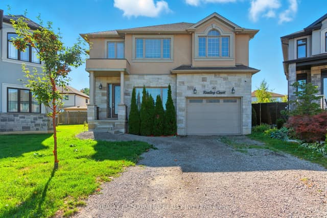 Detached at 43 Riesling Court, Hamilton, ON L8G 0B4