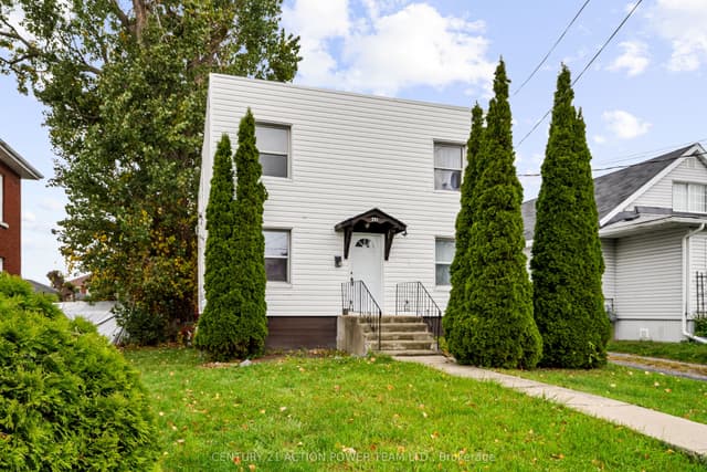 Duplex at 331 7th Street E, Cornwall, ON K6H 2R8