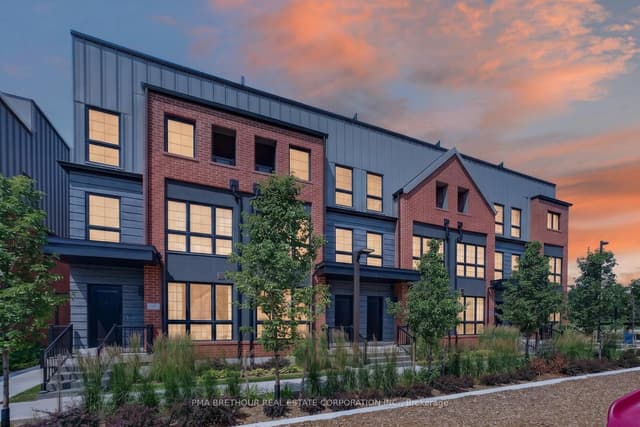 Att/Row/Townhouse at 52 Burleigh Mews, Vaughan, ON L4J 8A2
