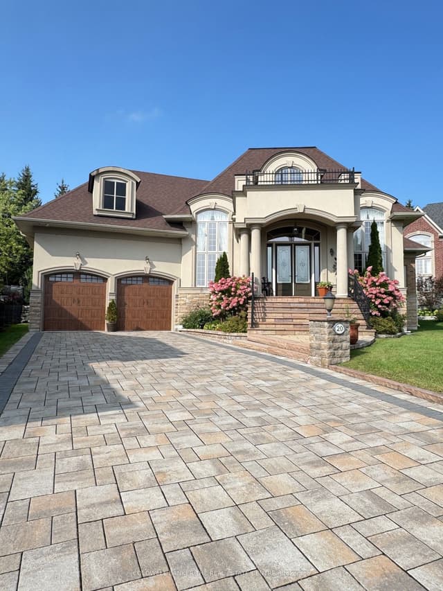 Detached at 20 Aubrietia Court, Richmond Hill, ON L4E 2R3