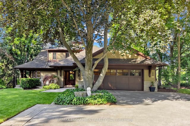 Detached at 344 Mountain Brow Road, Hamilton, ON L7P 5A3