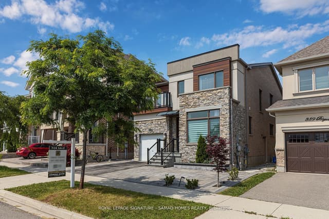 Detached at 3141 George Savage Avenue Mn/2nd, Oakville, ON L6M 4M2